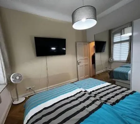 Cozy Apartment In City Center, Free Wi-Fi * София