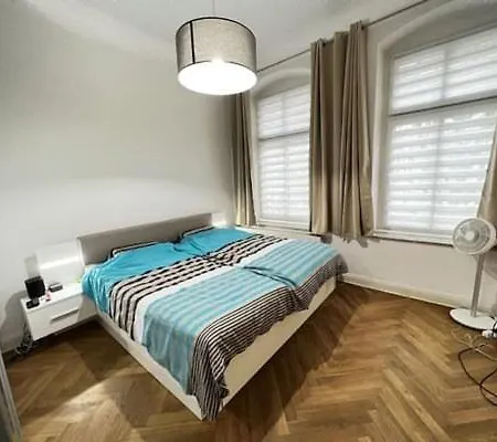 Cozy Apartment In City Center, Free Wi-Fi * София