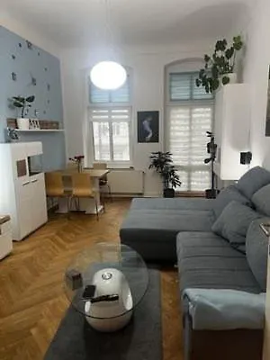 Къща за гости Cozy Apartment In City Center, Free Wi-Fi